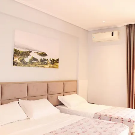 호텔 Bebi And Sarandë