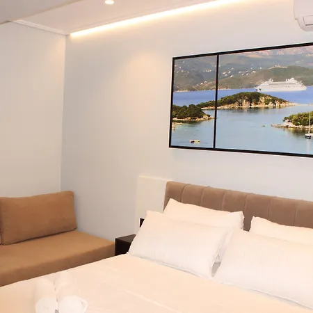 Bebi And ساراندا