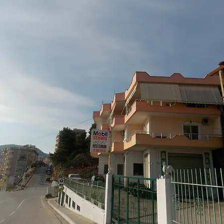 Bebi And 4* Sarandë