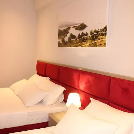 Bebi And Hotel