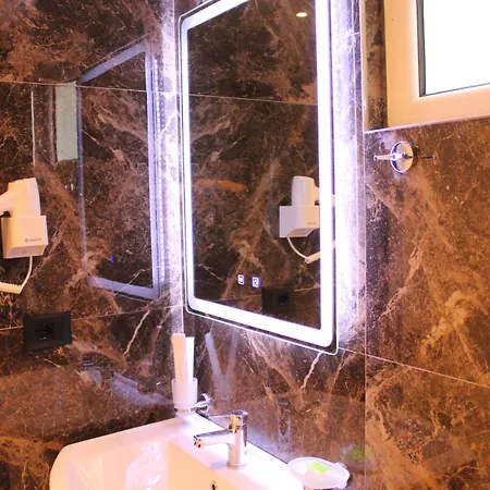 Bebi And Hotel 4*