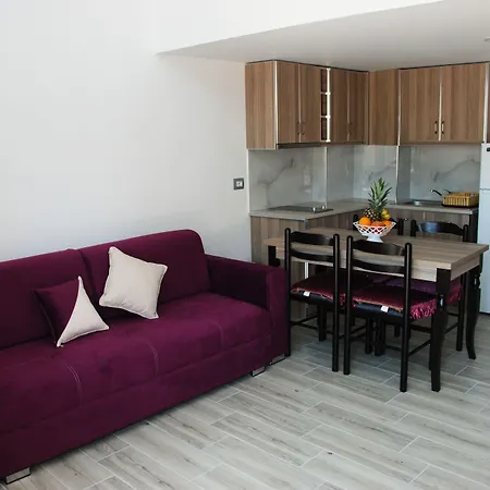 Hotel Bebi And Sarandë