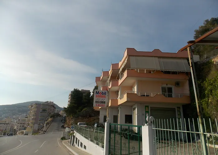 Bebi And 4* Sarandë